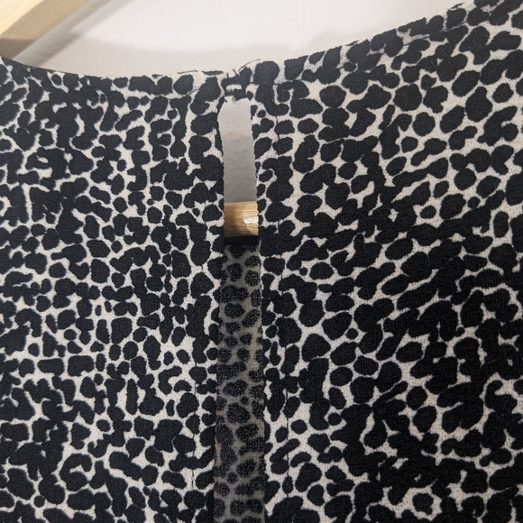 Zara Animal Print Pattern Short Sleeve Loose Fit Round Neck Romper | Small - Picture 7 of 9